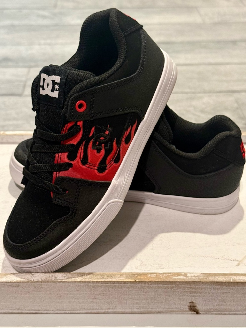 DC Kids Black Sneakers with Red Flame Accent, Size 2, EUC